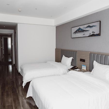 7Days Inn Xi'An East Street Zhangxueliang Memorial Hall East Door Buitenkant foto